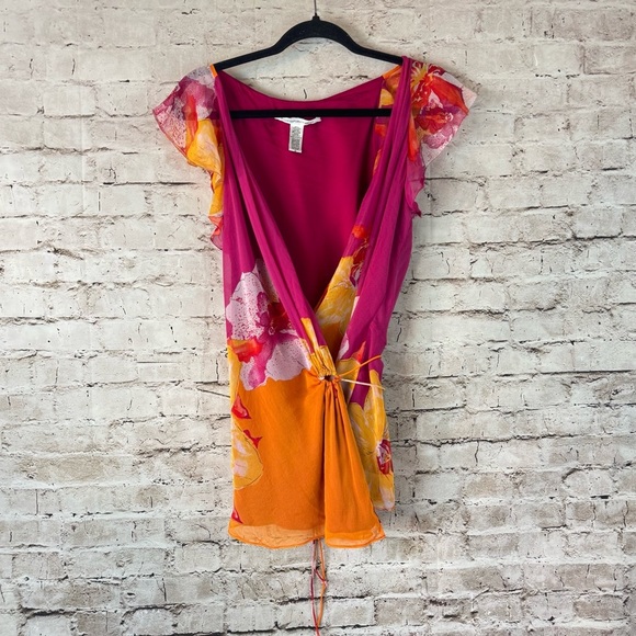 Diane von Furstenberg Size 10 Orchid Lei Blouse Ruffle Sleeve Silk Tie Wrap Top - Picture 2 of 7